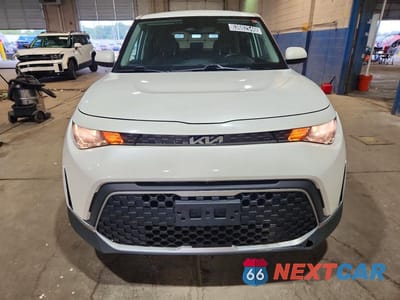 Piąte zdjęcie samochodu w środku: 2023 KIA SOUL LX VIN:KNDJ23AU0P7877249 - miniatura
