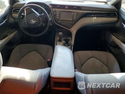 Zdjęcie 8 z 12 samochodu: 2019 TOYOTA CAMRY LE VIN:4T1B11HK2KU699625 - miniatura