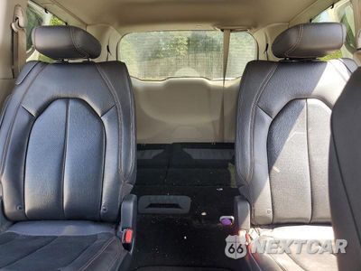 Zdjęcie 10 z 14 samochodu: 2019 CHRYSLER PACIFICA TOURING L VIN:2C4RC1BG9KR604377 - miniatura