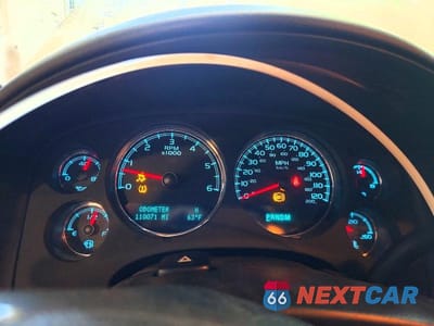Zdjęcie 9 z 13 samochodu: 2012 CHEVROLET SUBURBAN K1500 LS VIN:1GNSKHE70CR246724 - miniatura