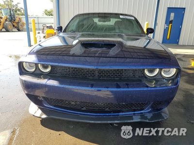 Piąte zdjęcie samochodu w środku: 2016 DODGE CHALLENGER SRT 392 VIN:2C3CDZDJ5GH284356 - miniatura
