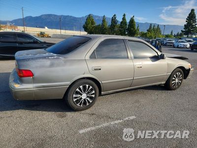 Trzecie zdjęcie samochodu z tyłu: 2001 TOYOTA CAMRY CE VIN:4T1BG22K61U033623 - miniatura