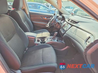 Zdjęcie 7 z 14 samochodu: 2018 NISSAN ROGUE S VIN:5N1AT2MV6JC835044 - miniatura