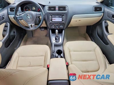 Zdjęcie 8 z 12 samochodu: 2013 VOLKSWAGEN JETTA SE VIN:3VWDP7AJ1DM448289 - miniatura