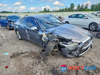 Czwarte zdjęcie samochodu z boku: 2018 INFINITI Q50 3.0T LUXE VIN:JN1EV7AR9JM444343 - miniatura