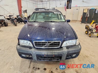 Piąte zdjęcie samochodu w środku: 1998 VOLVO V70 XC VIN:YV1LZ5646W2494754 - miniatura