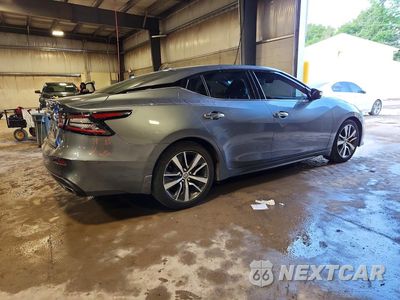 Trzecie zdjęcie samochodu z tyłu: 2019 NISSAN MAXIMA 3.5 SV VIN:1N4AA6AV4KC370356 - miniatura