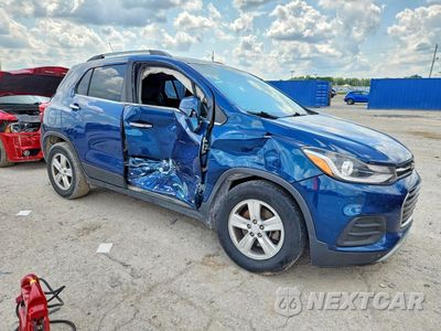 Czwarte zdjęcie samochodu z boku: 2020 CHEVROLET TRAX 1LT VIN:3GNCJLSB1LL319707 - miniatura