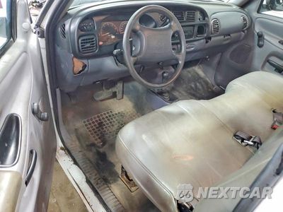 Zdjęcie 8 z 12 samochodu: 2000 DODGE RAM 1500 VIN:1B7HF16Y5YS597764 - miniatura