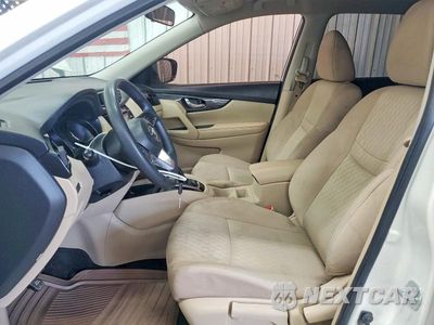 Zdjęcie 7 z 13 samochodu: 2017 NISSAN ROGUE S VIN:KNMAT2MT9HP536895 - miniatura