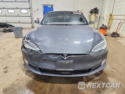 Piąte zdjęcie samochodu w środku: 2016 TESLA MODEL S VIN:5YJSA1E20GF152474 - miniatura