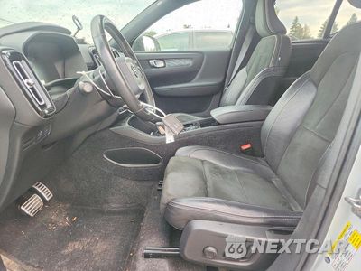 Zdjęcie 7 z 12 samochodu: 2019 VOLVO XC40 T5 R-DESIGN VIN:YV4162UM7K2146573 - miniatura