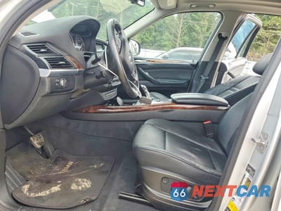 Zdjęcie 7 z 13 samochodu: 2012 BMW X5 XDRIVE35I VIN:5UXZV4C53CL747083 - miniatura