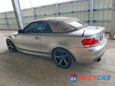 Drugie zdjęcie samochodu z przodu: 2010 BMW 135 I VIN:WBAUN9C58AVK41451 - miniatura