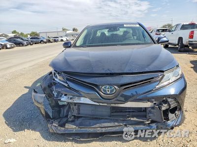 Piąte zdjęcie samochodu w środku: 2018 TOYOTA CAMRY LE VIN:4T1B31HKXJU504699 - miniatura