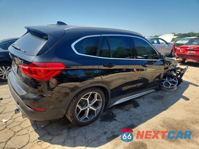 Trzecie zdjęcie samochodu z tyłu: 2017 BMW X1 XDRIVE28I VIN:WBXHT3C31H5F74886 - miniatura