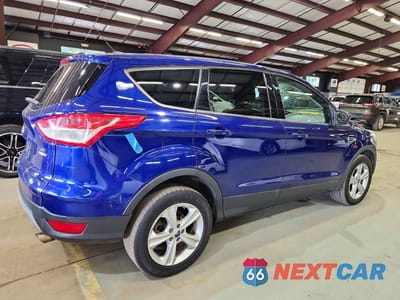 Trzecie zdjęcie samochodu z tyłu: 2015 FORD ESCAPE SE VIN:1FMCU9GX4FUC58706 - miniatura