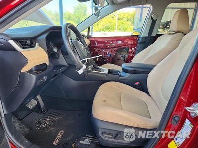 Zdjęcie 7 z 13 samochodu: 2020 TOYOTA RAV4 XLE VIN:2T3W1RFV8LC071351 - miniatura