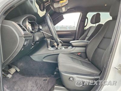 Zdjęcie 7 z 13 samochodu: 2018 JEEP GRAND CHEROKEE LAREDO VIN:1C4RJFAG6JC426553 - miniatura