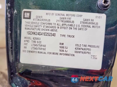 Zdjęcie 12 z 12 samochodu: 2001 CHEVROLET SILVERADO K2500 HEAVY DUTY VIN:1GCHK24G41E252340 - miniatura