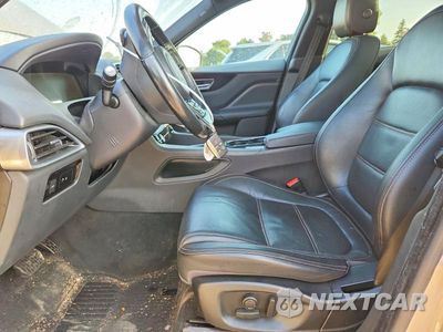 Zdjęcie 7 z 12 samochodu: 2017 JAGUAR F-PACE PRESTIGE VIN:SADCK2BV1HA882852 - miniatura