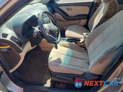 Zdjęcie 7 z 12 samochodu: 2009 HYUNDAI ELANTRA GLS VIN:KMHDU46D79U691634 - miniatura