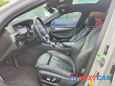 Zdjęcie 7 z 13 samochodu: 2019 BMW 540 XI VIN:WBAJE7C56KG892610 - miniatura