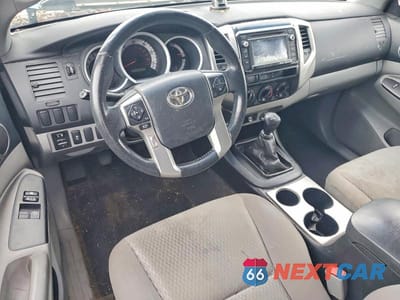Zdjęcie 8 z 12 samochodu: 2014 TOYOTA TACOMA ACCESS CAB VIN:5TFTX4CNXEX036929 - miniatura