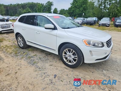 Czwarte zdjęcie samochodu z boku: 2016 VOLVO XC60 T5 PREMIER VIN:YV4612RK4G2825249 - miniatura