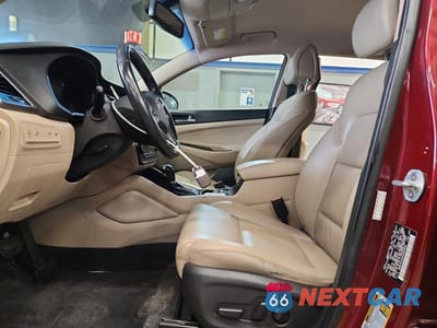 Zdjęcie 7 z 13 samochodu: 2017 HYUNDAI TUCSON LIMITED VIN:KM8J3CA20HU309495 - miniatura