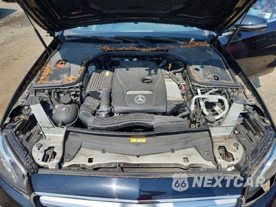 Zdjęcie 11 z 12 samochodu: 2017 MERCEDES-BENZ E 300 4MATIC VIN:WDDZF4KB1HA085924 - miniatura