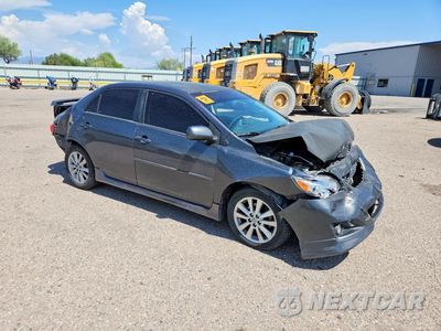 Czwarte zdjęcie samochodu z boku: 2010 TOYOTA COROLLA S VIN:1NXBU4EE9AZ379451 - miniatura