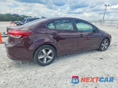 Trzecie zdjęcie samochodu z tyłu: 2018 KIA FORTE LX VIN:3KPFL4A73JE193497 - miniatura