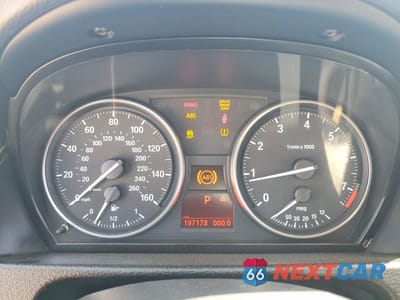 Zdjęcie 9 z 13 samochodu: 2013 BMW X1 SDRIVE28I VIN:WBAVM1C51DVW46211 - miniatura