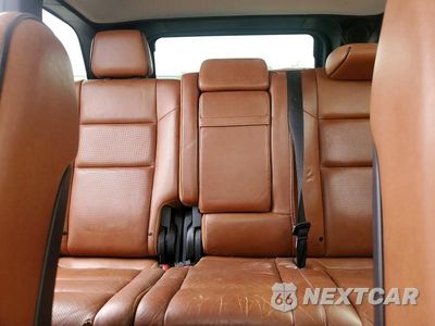 Zdjęcie 10 z 13 samochodu: 2013 JEEP GRAND CHEROKEE OVERLAND VIN:1C4RJECT1DC533888 - miniatura