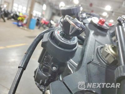Zdjęcie 8 z 10 samochodu: 2016 KAWASAKI ZX1000 S VIN:JKAZXCS1XGA003643 - miniatura