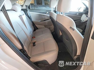 Zdjęcie 19 z 24 samochodu: 2019 HYUNDAI TUCSON SE VIN:KM8J23A44KU938141 - miniatura
