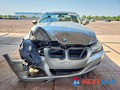 Piąte zdjęcie samochodu w środku: 2010 BMW 328 I VIN:WBAPH7G57ANM54006 - miniatura