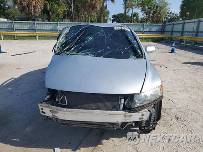 Piąte zdjęcie samochodu w środku: 2007 HONDA CIVIC LX VIN:1HGFA15517L098371 - miniatura