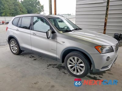 Czwarte zdjęcie samochodu z boku: 2013 BMW X3 XDRIVE28I VIN:5UXWX9C54D0A17988 - miniatura