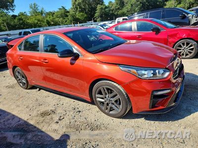 Czwarte zdjęcie samochodu z boku: 2021 KIA FORTE GT LINE VIN:3KPF34AD7ME306765 - miniatura
