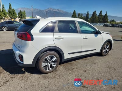 Trzecie zdjęcie samochodu z tyłu: 2022 KIA NIRO LXS VIN:KNDCB3LCXN5547978 - miniatura