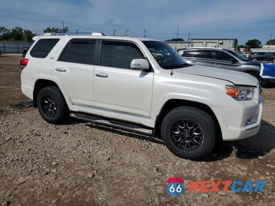Czwarte zdjęcie samochodu z boku: 2013 TOYOTA 4RUNNER SR5 VIN:JTEBU5JR3D5125831 - miniatura