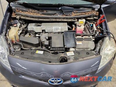 Zdjęcie 11 z 12 samochodu: 2015 TOYOTA PRIUS TWO VIN:JTDKN3DU5F1997671 - miniatura