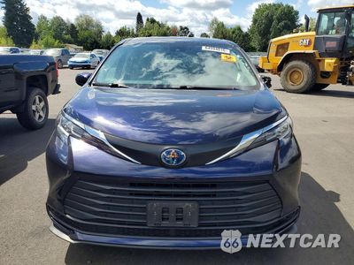 Piąte zdjęcie samochodu w środku: 2022 TOYOTA SIENNA LE VIN:5TDKSKFC9NS067684 - miniatura