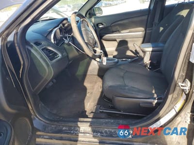 Zdjęcie 7 z 12 samochodu: 2014 DODGE AVENGER SE VIN:1C3CDZAB2EN194065 - miniatura