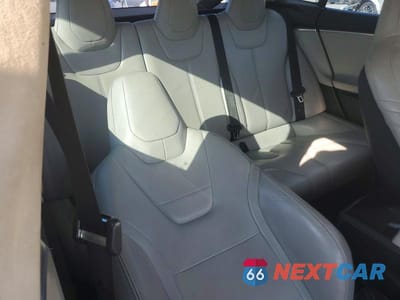 Zdjęcie 10 z 13 samochodu: 2016 TESLA MODEL S VIN:5YJSA1E29GF151940 - miniatura