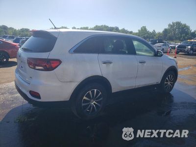 Trzecie zdjęcie samochodu z tyłu: 2019 KIA SORENTO LX VIN:5XYPGDA31KG454152 - miniatura
