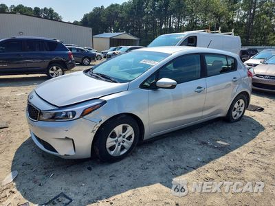 2018 KIA FORTE5 LX KNAFK5A84J5772671 - główne zdjęcie licytacji z USA - miniatura