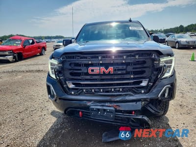 Piąte zdjęcie samochodu w środku: 2021 GMC SIERRA K1500 AT4 VIN:3GTP9EED2MG352351 - miniatura